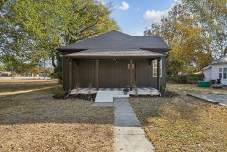 111 N Hogan St, Pryor, OK 74361