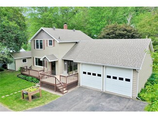 455 River St, Taylors Falls, MN 55084