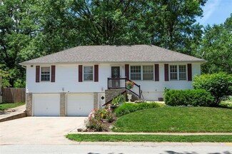 3916 S Carriage Ln, Independence, MO 64055