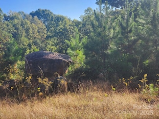 000 Cross Creek Estates Rd, Lancaster, SC 29720