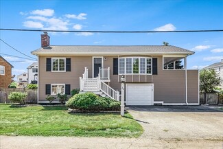 20 Packard Ave, Hull, MA 02045