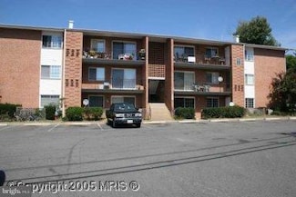 631 Waterloo Rd Unit 121, Warrenton, VA 20186