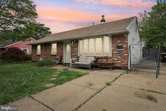 2638 Bellview Dr, Bensalem, PA 19020