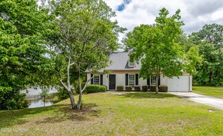 2804 Carthage Dr, Wilmington, NC 28405