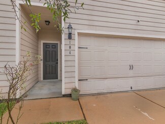 104 Blue Crest Ln, Brookshire, TX 77423