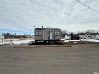 130 S Wheeler Ave, Springfield, IL 62703