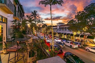 780 5th Ave S Unit 3, Naples, FL 34102