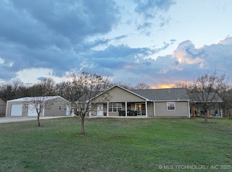 2362 Elm Rd, Sulphur, OK 73086