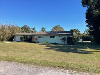 17100 E Lake Dr, North Fort Myers, FL 33917