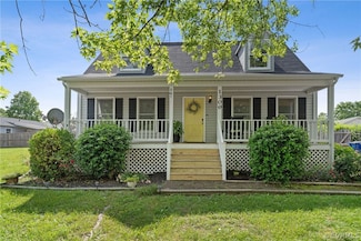 1300 Twilight Ln, North Chesterfield, VA 23235