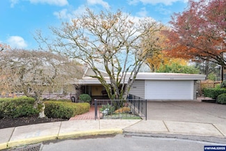 915 NW Westwood Place, Corvallis, OR 97330