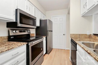 415 W 8th St Unit F, Charlotte, NC 28202