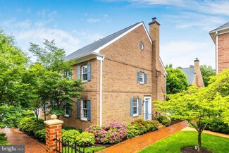 1039 N Pitt St, Alexandria, VA 22314