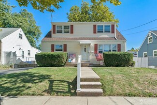 36 Coolidge Ave, Parlin, NJ 08859