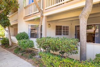 5744 Oak Bend Ln Unit 201, Oak Park, CA 91377