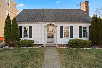 356 High St, Cumberland, RI 02864