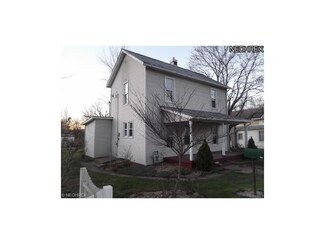 945 N Railroad St, Killbuck, OH 44637