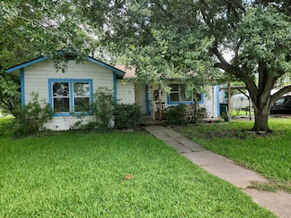 1610 Dupont Dr, Orange, TX 77630