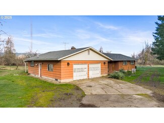9032 Thurston Rd, Springfield, OR 97478