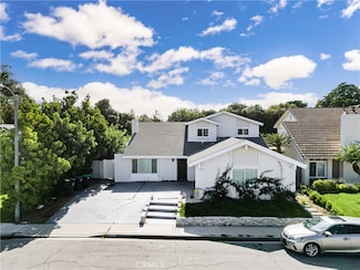 3375 Fuchsia St, Costa Mesa, CA 92626