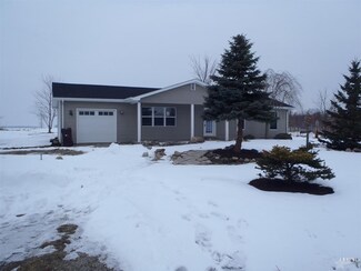 16807 Rupert Rd, Grabill, IN 46741