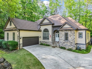 39 W Rambling Creek, Tryon, NC 28782