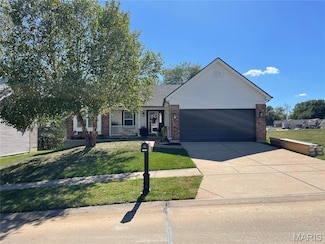 1404 Durham Dr, Herculaneum, MO 63048