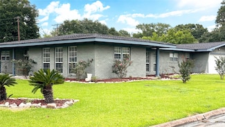 4400 Bethany St, Port Arthur, TX 77642