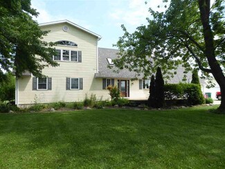 9246 W 400 N, Sharpsville, IN 46068