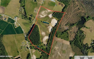 58 Dayton Dr, Fairmont, NC 28340