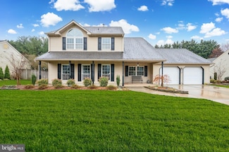 37 Longwood Dr, Sicklerville, NJ 08081