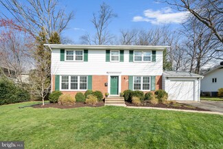 8426 Cottage St, Vienna, VA 22180