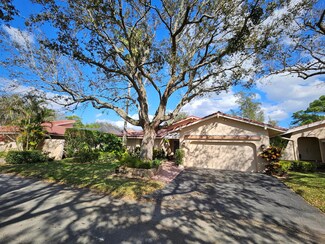 662 Hollows Cir, Deerfield Beach, FL 33442