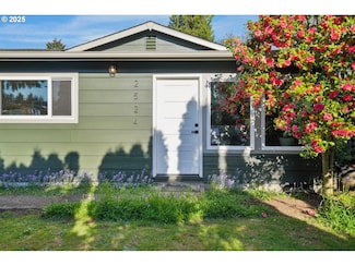 2524 NE 84th Ave, Portland, OR 97220