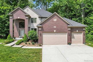 50477 Edith St, Chesterfield, MI 48047