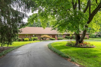 2261 E Berkeley St, Springfield, MO 65804