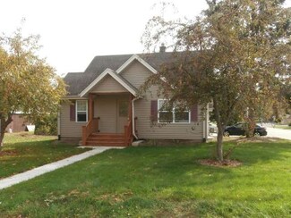 303 E Prosser St, Silver Lake, WI 53170