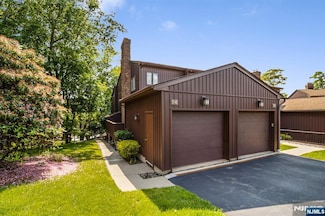 14 Highpoint, Cedar Grove, NJ 07009