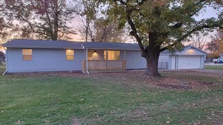 109 Lincoln St, Lawndale, IL 61751