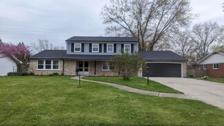 2816 Palisade Dr, Fort Wayne, IN 46806