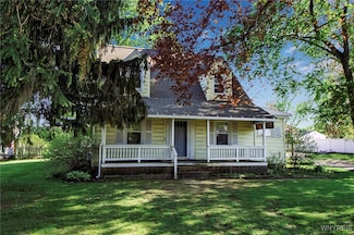 7308 Rochester Rd, Lockport, NY 14094