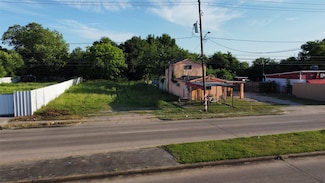 4746 Reed Rd, Houston, TX 77033