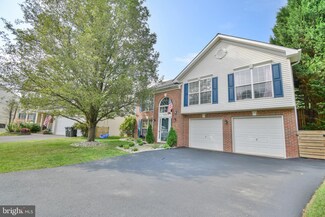 9412 Katelyn Ct, Manassas Park, VA 20111