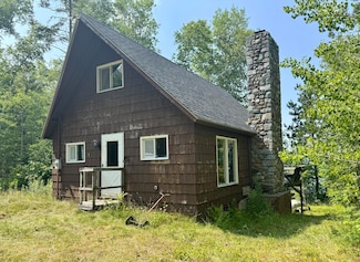 61 Wing Ln, Robbinston, ME 04671
