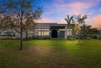 12450 Oak Park Dr, Davie, FL 33330
