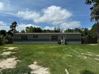 1106 Pontiac Dr, Manning, SC 29102