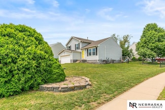 13518 Westport Cir, Bellevue, NE 68123