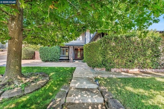 66 Midhill Rd, Martinez, CA 94553