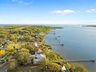 316 Shore Dr E, Oldsmar, FL 34677