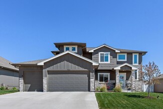 7813 S 197th St, Gretna, NE 68028